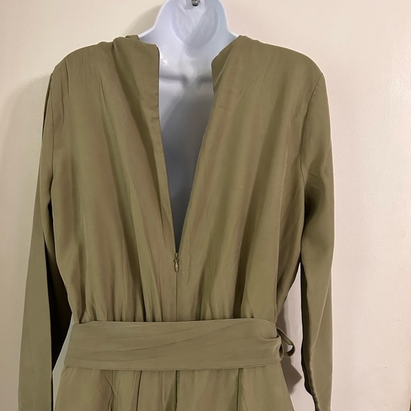 ELIZABETH and James Olive Green Romper/Jumpsuit Size M - Picture 5 of 9